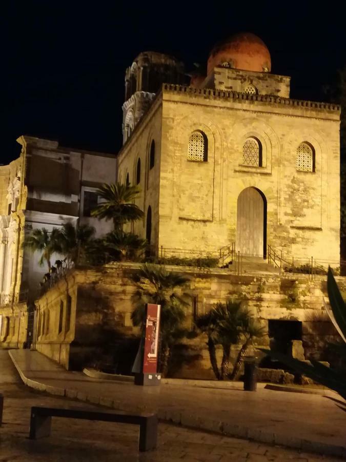 Cattedrale-Bonello73 Apartment Palermo Luaran gambar
